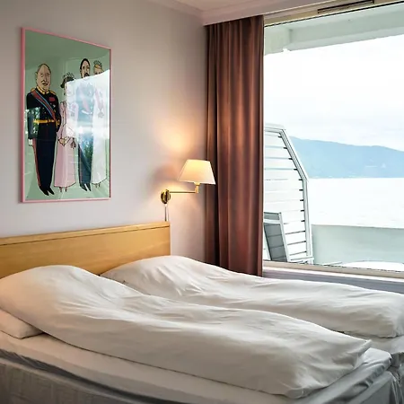 Balestrand Hotel فندق 3*