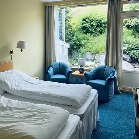 فندق Balestrand Hotel 3*