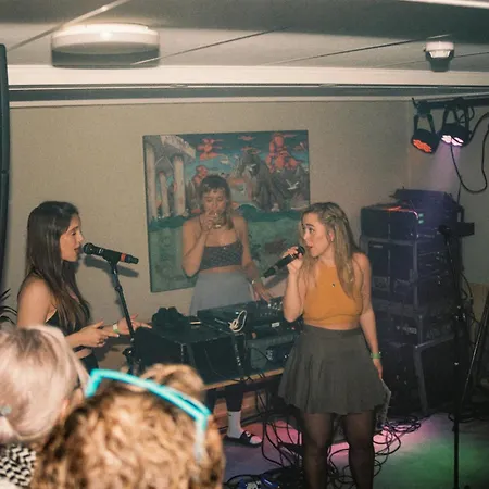 Balestrand Hotel מלון