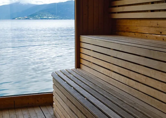 Balestrand Hotel מלון