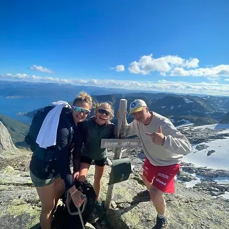 ホテル Balestrand Hotel バレストランド